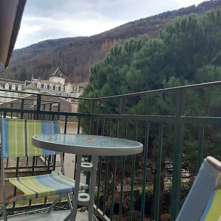 T3 Classe 2 Etoiles En Hypercentre Avec Parking Prive A Luchon * Bagnères-de-Luchon